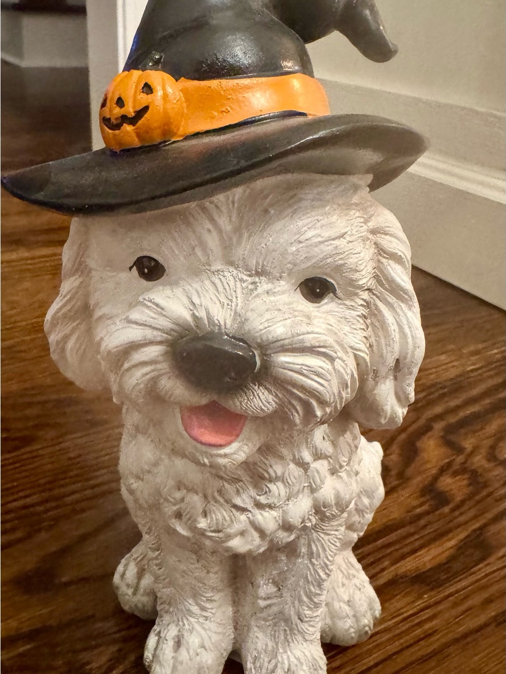 White Maltese Halloween Dog Statue with Black Witch Hat - Picture 3 of 12